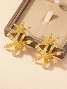1pair Delicate & Fashionable & Versatile Small Flower Shaped Metal Stud Earrings - Yellow Gold - View 1