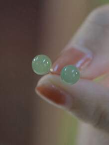 1 par de brincos de pino de jade verde femininos da moda, piercing de orelha simples e doce com revestimento de cobre e prata, presente perfeito para o dia dos namorados e uso diário