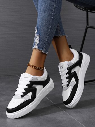 Women's Comfortable And Breathable White Sports Sneakers For Casual Wear