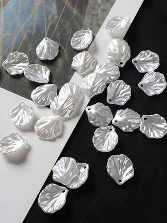 50入組多彩假珍珠葉形掛墜,適用於女士珠寶製作、衣服和髮飾diy、手工藝花瓣