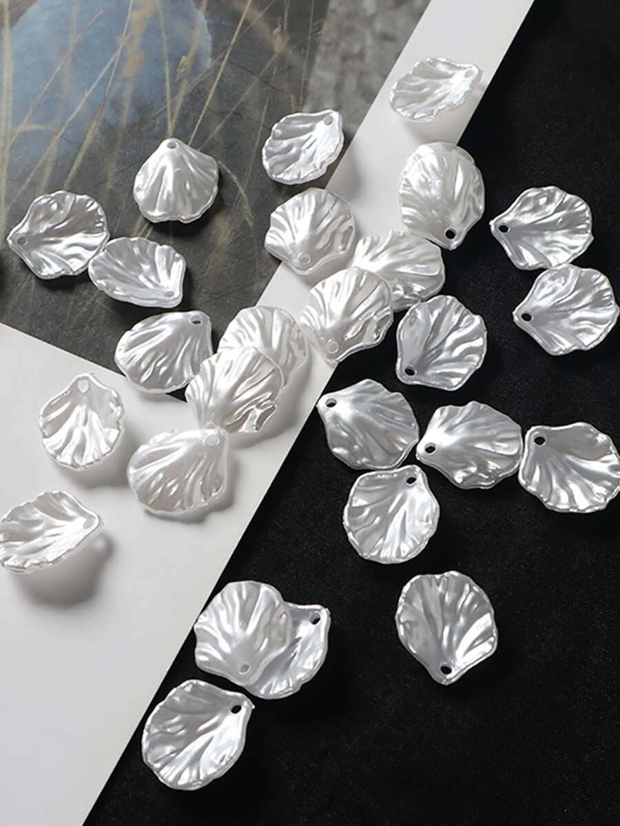 عدد 50 منقوشة جوهرية كاذبة بأشكال أوراق متعددة الألوان، مثالية لصنع المجوهرات وإكسسوارات الشعر والملابس وزخرفة الأزهار - أبيض - مشاهدة 1