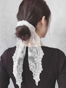 Bufanda multiusos para mujer, accesorio para el cabello, chal triangular con bordado de encaje, adecuado para pañuelo en la cabeza y bufanda para el cuello - Blanco - Ver 4