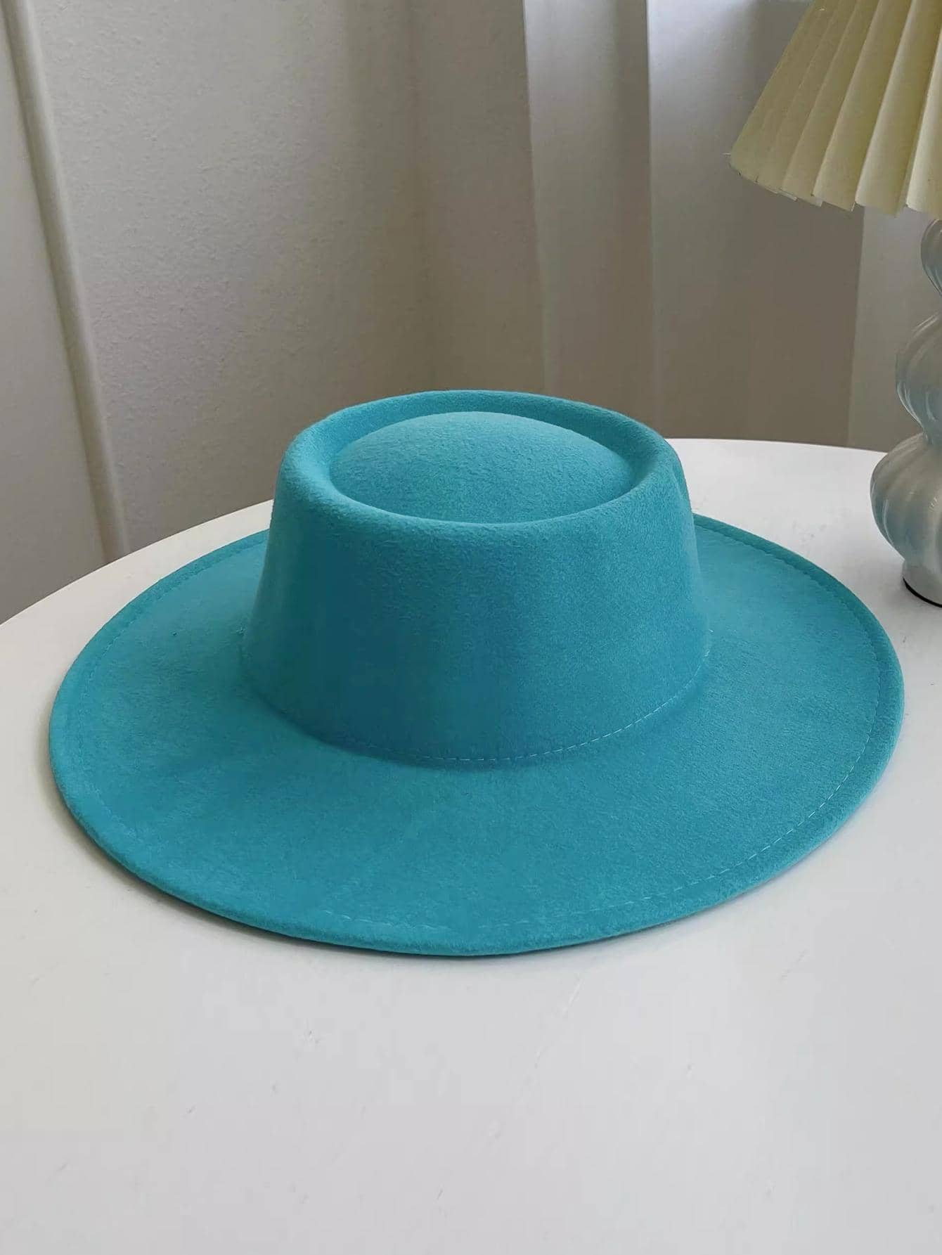 1pc Women's Solid Color Flat Top Hat Elegant British Style Wide Brim