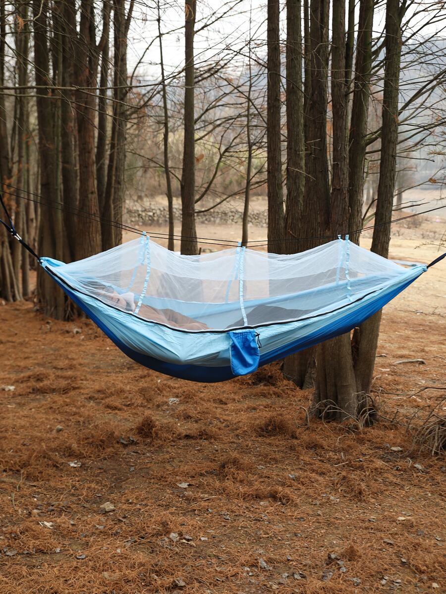 1個戶外休閒掛床具有防蚊網,便攜式單/雙人露營掛床,660磅承重,快速開啟野外搖擺床用於海灘庭院/露營,藍色和白色 - 藍白色 - 查看 1