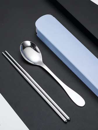 1 套 3 件便携式不锈钢餐具，包括筷子、勺子和盒子，卫生