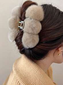 1pc Women's Stylish Plush Hair Claw Clip In Faux Beaver Hair Texture With Big Size Elegant And For Daily Use In Fall/Winter - Khaki - View 3