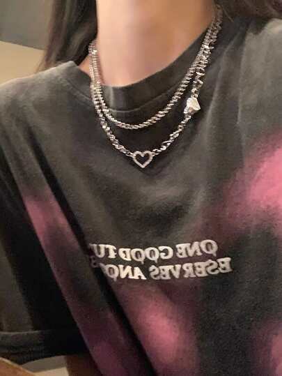 1 件时尚设计双层钛钢链项链，适合女士日常佩戴