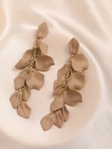 Andkiss 1pair Long Rose Petals Dangle Earrings - Coffee - View 4