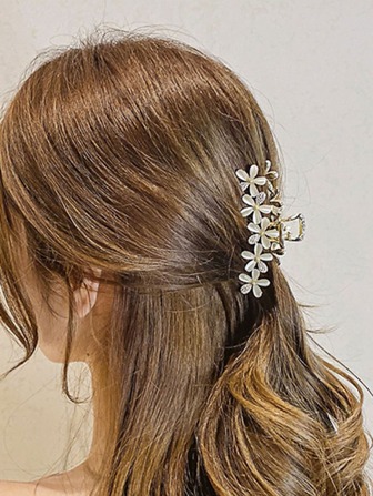1pc Daisy Flower & Cat's Eye Rhinestone Decor Hair Claw Clip Hair Accessories For Women, Fall, Travel, Hair Tools, Accessories Women, Hair Stuff,Fall,Hair Accessories,Hair Accessories For Women,Travel,Hair Accessories,Accessories Women,Hair Accessory,Hair Accessories Women,Hair Tools,Hair Stuff,Stuff,Beauty Accessories,Gifts,Travel,Gifts For Women,Hair Stuff,Stocking Stuffers,Stocking Stuffers,Stocking Fillers,Stocking Stuffers For Women,Stocking Fillers Women,Christmas Gifts,Gifts,Christmas Stocking Fillers,Gifts For Women,Gift,Christmas Gift,Stocking Stuffers For Adults,Stocking Fillers For Adult,Hair Stuff,Women's Accessories,Stocking Stuffer,Coming-Of-Age Hair Accessory,Christmas Hair Accessories,Gift Ideas For Women,Beauty Stocking Fillers,Christmas Gifts For Women