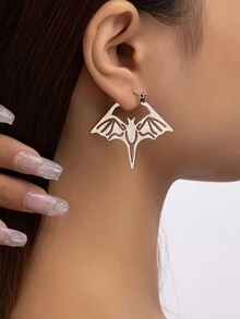 1對女式復古中空蝙蝠設計耳環,適合休閒穿著、派對、禮物贈送