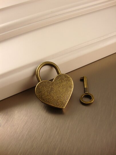 1 Stück Antik Bronze Herz-förmiges Gepäckschloss aus Zinklegierung mit Schlüssel, Geschenk für Paar oder Freunde