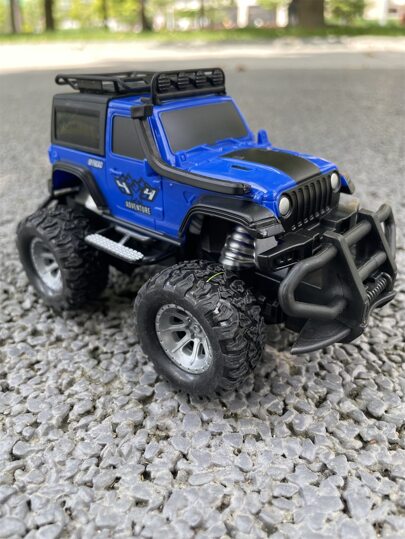 1:43 Mini 4wd Remote Control Off-road Vehicles For Boys, Climb Car, Night Market Toy, Cake Decoration (battery Not Included)