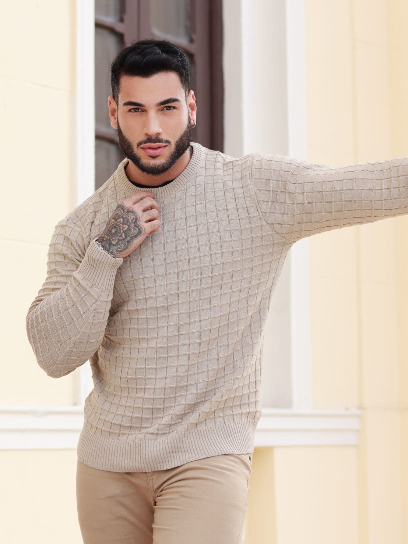 TRICOT DE LUXO Men Sweaters - 米色 - 查看 1