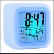 Relógio Despertador Digital Cubo Led Mudar 7 Cores Colorido com alarme - Branco - Visão 3
