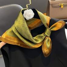 1入組26.77英寸模擬絲綢印花方巾，時尚且多功能，可作頭帶、圍巾、頸巾、包裝配件，適用於女士紗巾頭巾，理想裝扮造型的配飾 - 綠色 - 查看 2