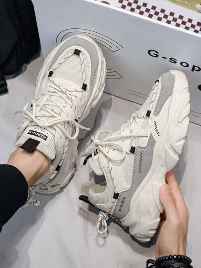 男式字母图案前系带波浪纹双鞋带撞色厚底运动鞋