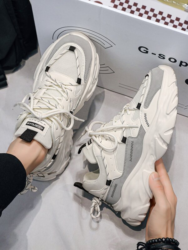 Men's Letter Graphic Front Lace-Up Wavy Pattern Double Shoelaces Contrast Color Chunky Sneakers