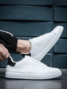 Zapatos deportivos casuales blancos para hombre, elegantes, cómodos, antideslizantes, apropiados para todas las estaciones, ideales para estudiantes - Blanco - Ver 3