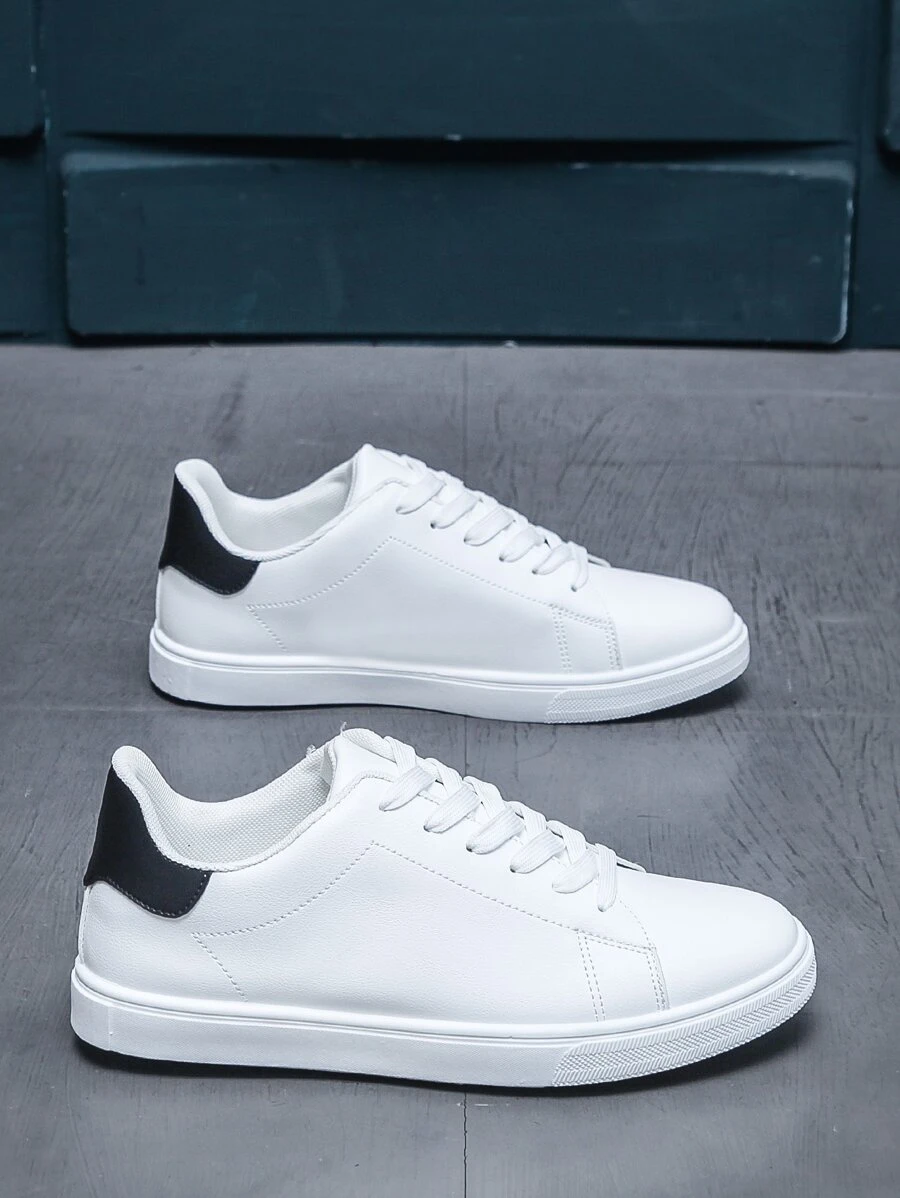 Zapatos deportivos casuales blancos para hombre, elegantes, cómodos, antideslizantes, apropiados para todas las estaciones, ideales para estudiantes - Blanco - Ver 1