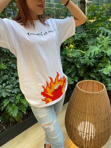 Oversized White T-Shirt With Elmo Triumphs Evil Print