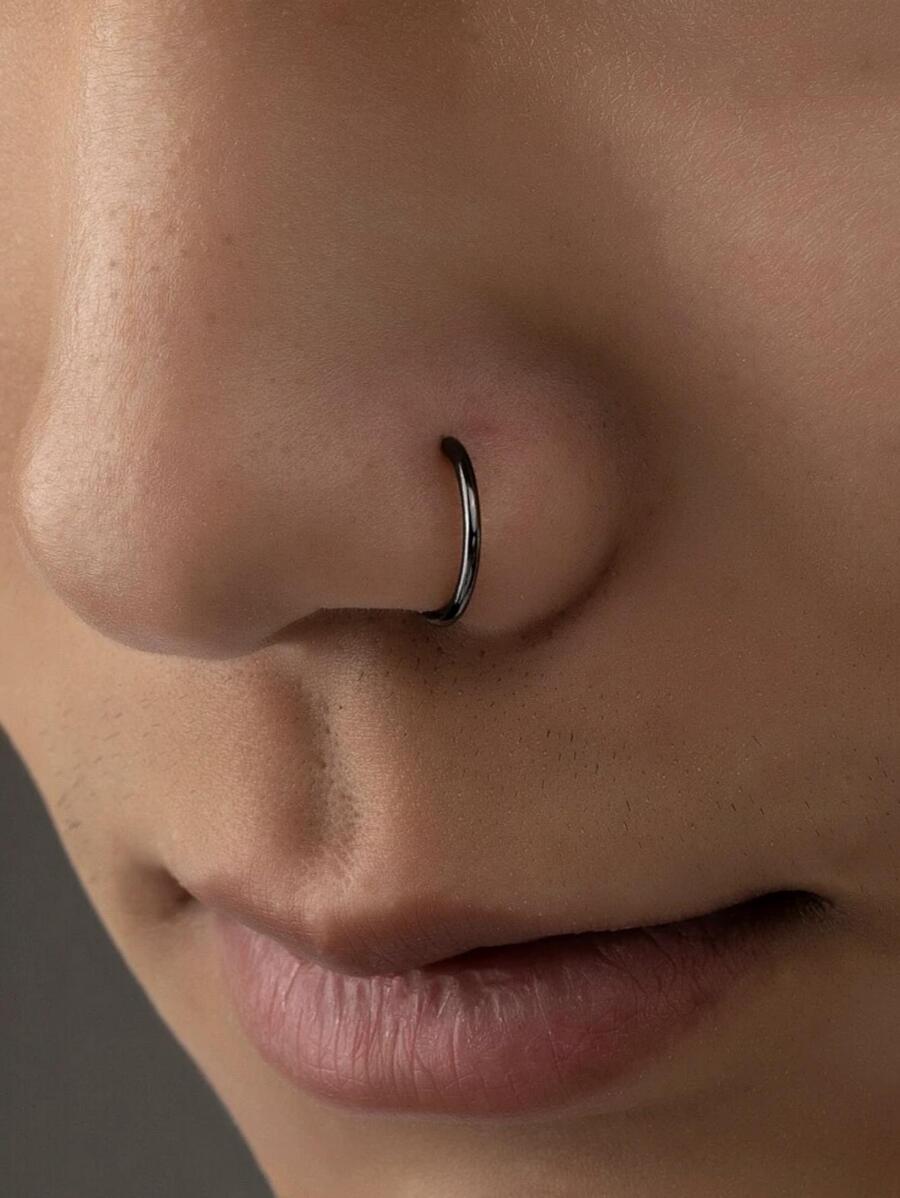 1 chiếc khuyên mũi giả bằng thép không gỉ thời trang với thiết kế hình chữ D, có 3 màu: Vàng, Thép & Đen; Màu sắc khác nhau cho các phong cách khác nhau, thích hợp cho cả nam và nữ để mặc hàng ngày