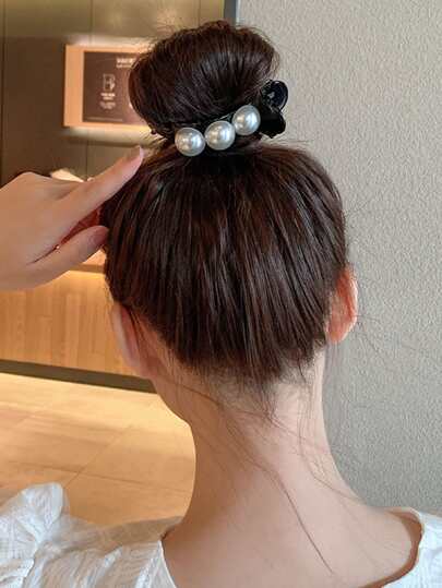 1个时尚仿珍珠发夹，大号爪夹固定发卡，发爪发饰，美发工具，卷发饰品，秋季发饰，美发工具，女士饰品，美发用品，秋季，女士发饰，女士发饰，美发工具，美发用品，美容饰品，女士圣诞礼物，圣诞礼物，成人圣诞礼物，美发用品，圣诞礼物，成人礼圣诞发饰，礼物创意，美容圣诞礼物，圣诞节