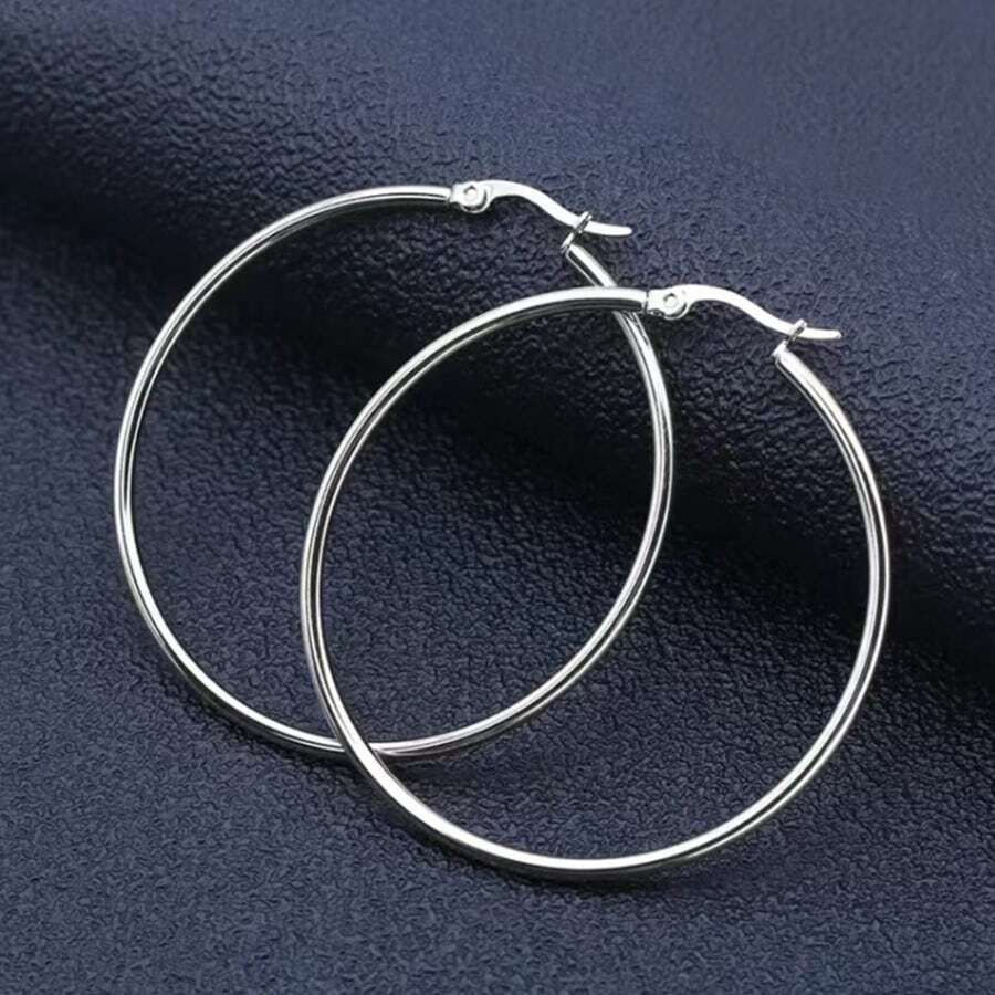 Aros clásicos plateados · detalle 4