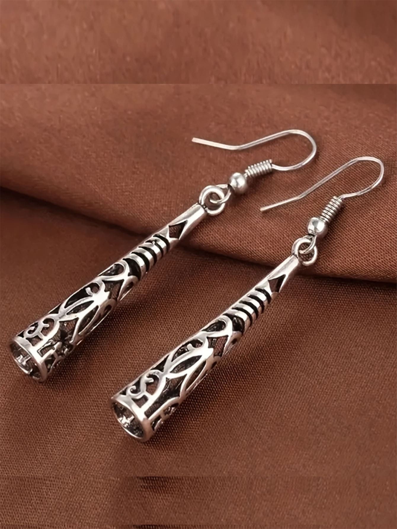 Châu Âu và Châu Mỹ Phong cách Bohemian Hoa Chạm khắc Hollow-out Retro Màu bạc Hoa tai , Kỳ nghỉ Và Ngày lễ Đồ trang sức - Màu Bạc Cổ - Xem 1