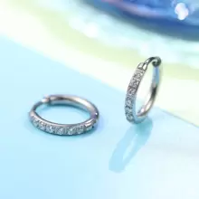 MDFUN 18K镀白金网球手链耳环套装,3毫米圆形立方氧化锆网球手链,8毫米不锈钢小耳环,男女皆宜 - 白色 - 查看 8