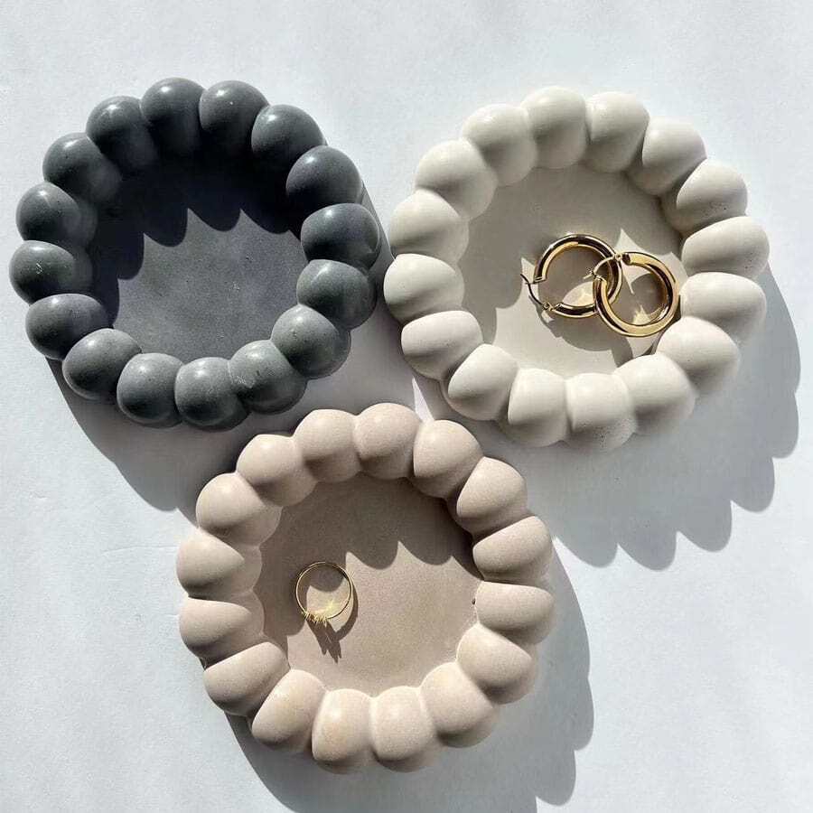 2PCS Bubble Tray Resin Mold, Silicone Tray Coaster Mold Epoxy Resin Casting Mould Cute Jewelry Trinket Plate Candle Holder Mold DIY Resin Polymer Clay Art Craft Supplies Home Decor Ideal Gift - White - View 1