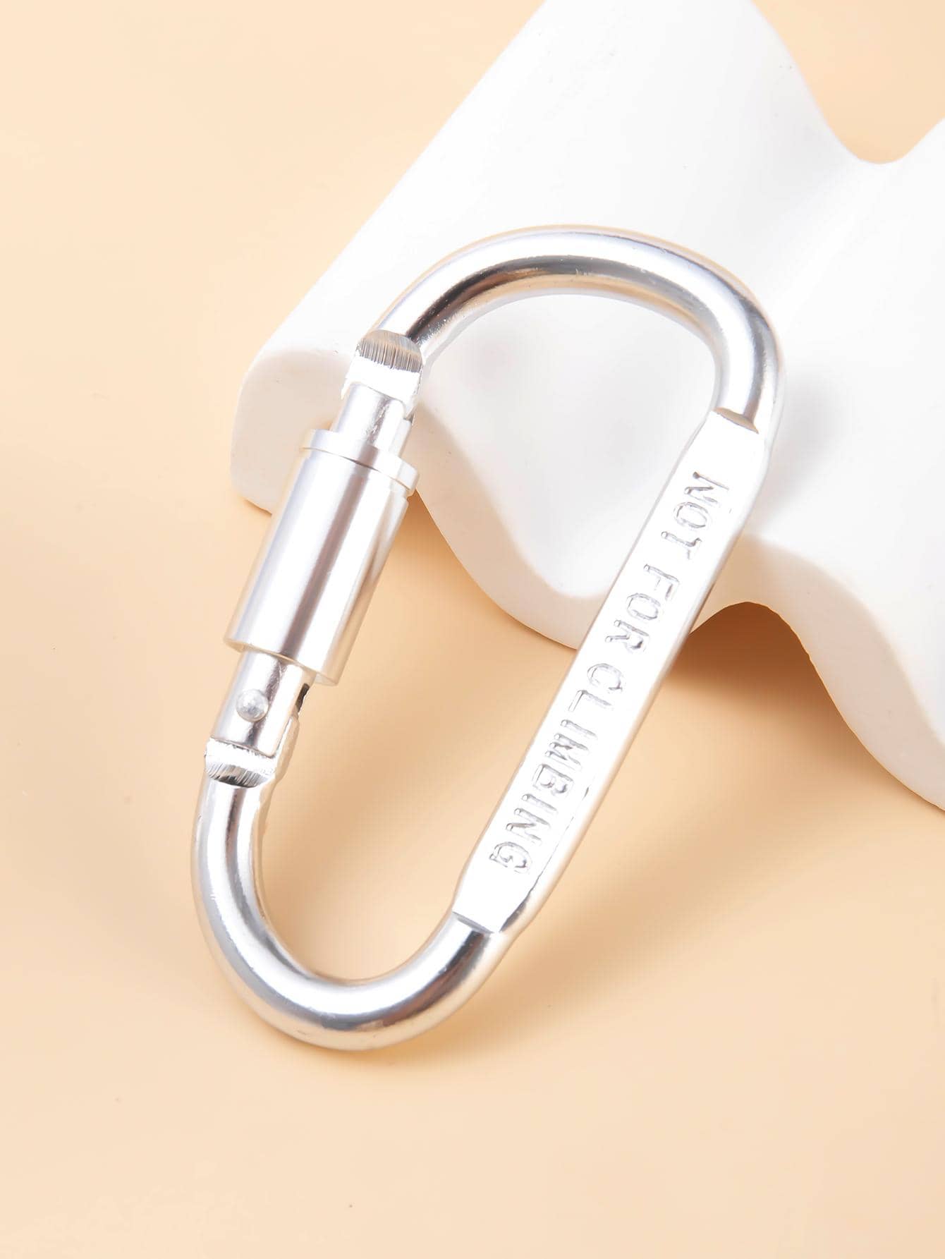1/5 Stück minimalistische Aluminium-Legierung Karabiner, Silber/Schwarz Metall Schlüsselanhänger, D-förmiges Öffnungsdesign! Hochwertiger Anhänger, multifunktionaler Schlüsselring mit Schloss, tragbar & strapazierfähiges Alltagszubehör - Silber - Übersicht 1