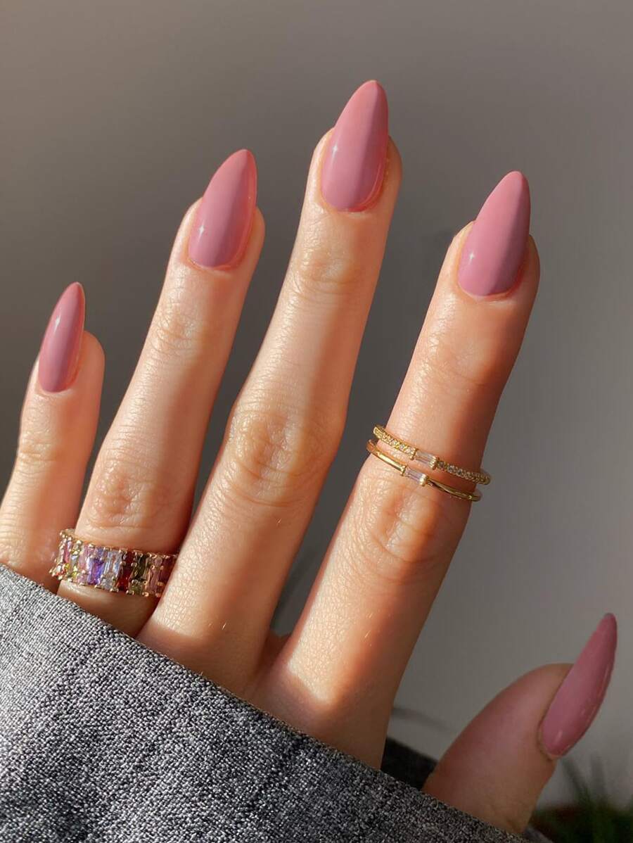 Erhöhen Sie Ihren Stil mit diesem Set bestehend aus 24 Stück künstlichen Nägeln in Mandelform, passend für lange und mittlere Nagelbetten, enthält 1 Stück Jelly-Kleber und 1 Stück Nagelfeile, Druck auf Nägel, Nagelbedarf