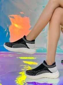 Summer Lightweight & Breathable Popcorn Knit Mesh Slip-on Sock Shoes With Soft Sole For Men And Women, Casual Sports Shoes