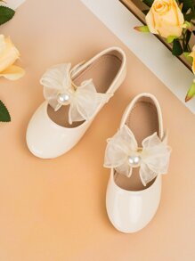 Fashion Faux Pearl Handmade Flower Solid Color Patent Leather Round Toe Non-Slip Flat Outdoor Princess Shoes, Suitable For All Seasons - Beige - View 3