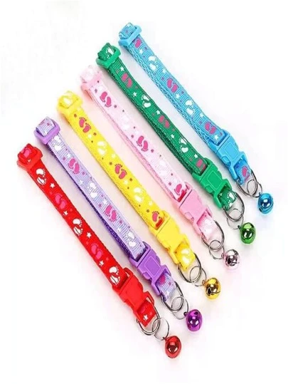 1入隨機足印圖案1.0布料寵物貓狗項圈,帶鈴鐺,5入組