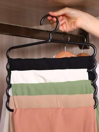 5入組黑色5層塑料多功能衣架,可掛領帶、圍巾和褲子