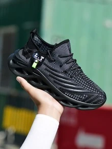 Summer Slip-on Breathable Mesh Casual Sports Shoes For Men - Black - View 3