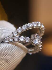 Set de 2 anillos de zirconia cúbica elegante para mujeres como regalo del Día de San Valentín, aniversario de boda, joyería para fiestas - Plateado - Ver 3