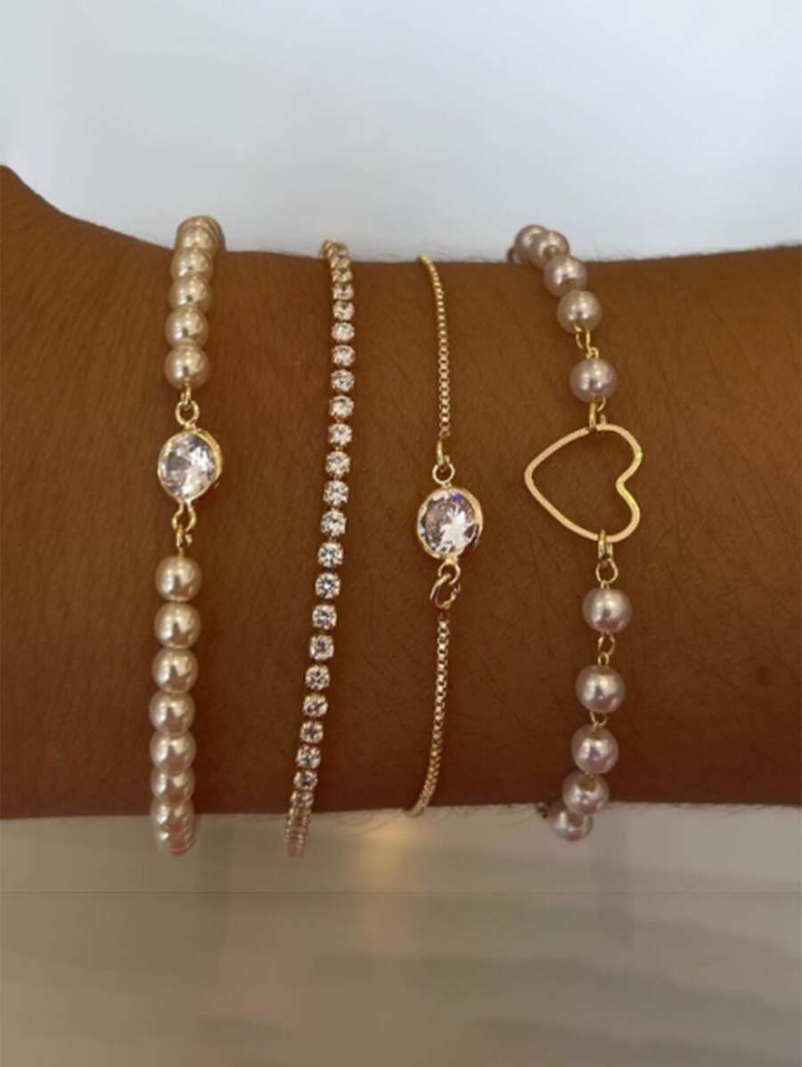 17KM 4 件简约珍珠水钻心形吊饰手链，适合女孩度假、约会、日常搭配（珍珠数量随机发送） - 金黃色 - 查看 1