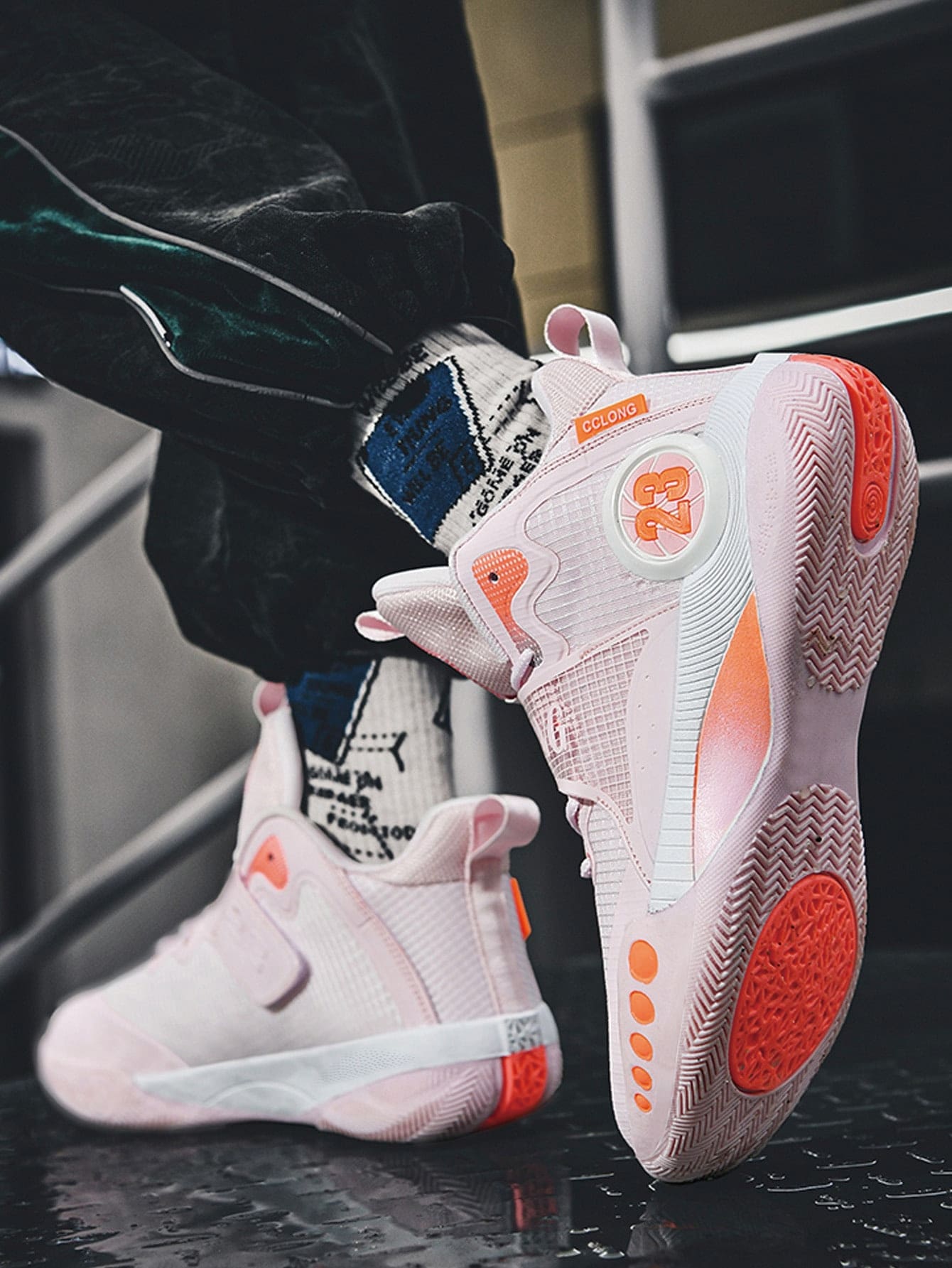 男士陰陽象徵網紗運動&閒暇鞋適合夏天,透氣跑步鞋 - 粉色 - 查看 1