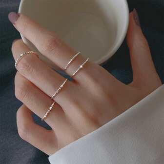 1枚极简超薄不锈钢戒指，精致女士珠宝配饰