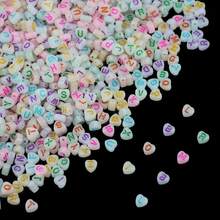 100入組7*7MM發光發亮心形亞克力散珠帶英語,合適的適用於DIY手鍊製作