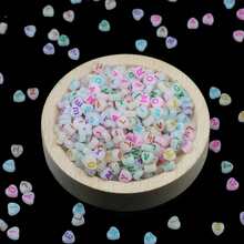 100入組7*7MM發光發亮心形亞克力散珠帶英語,合適的適用於DIY手鍊製作