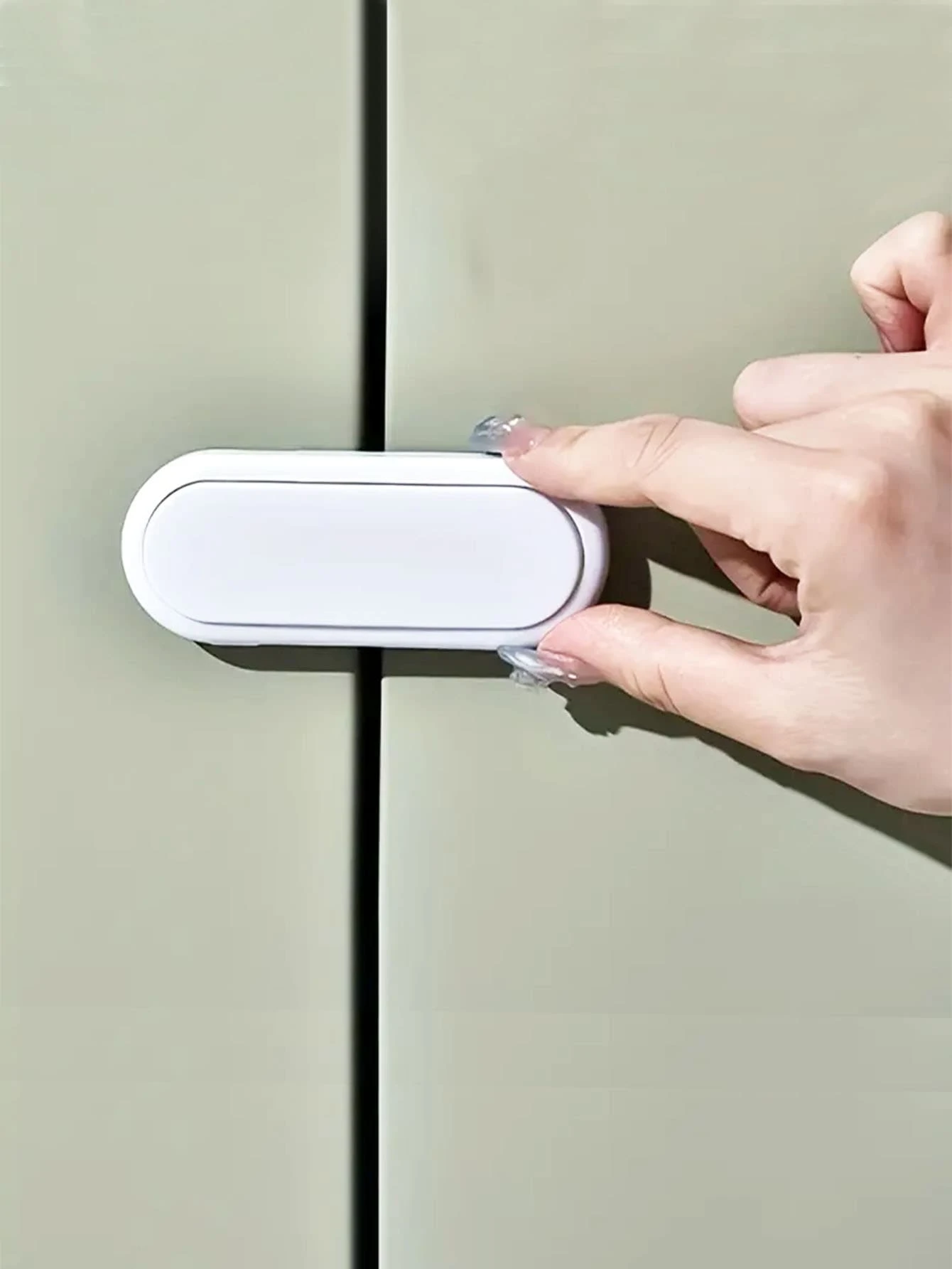 Simple Cabinet & Drawer Lock For Babies And Toddlers, Prevent Pinching, Suitable For Refrigerator, Cabinet Door, Wardrobe, Drawer - White - View 1