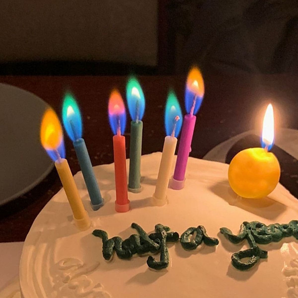 6入組彩色火焰蠟燭,用於蛋糕裝飾,生日和節日派對用品,創意彩虹火焰蠟燭 - 彩色 - 查看 1