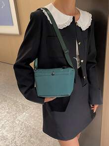 Fashionable Large Capacity Crossbody Bag For Travel - Green - View 2