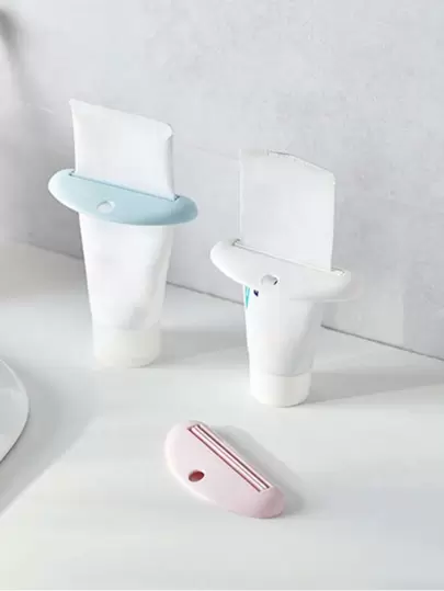 2 件随机颜色手动牙膏和乳液挤压器家居浴室装饰秋季装饰返校