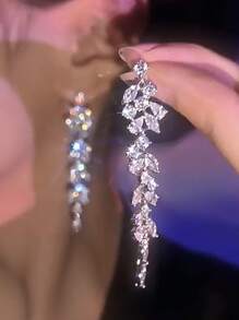 1 对锆石流苏耳环，时尚、轻盈、奢华的女士耳环皇家万圣节 - 銀色 - 查看 4