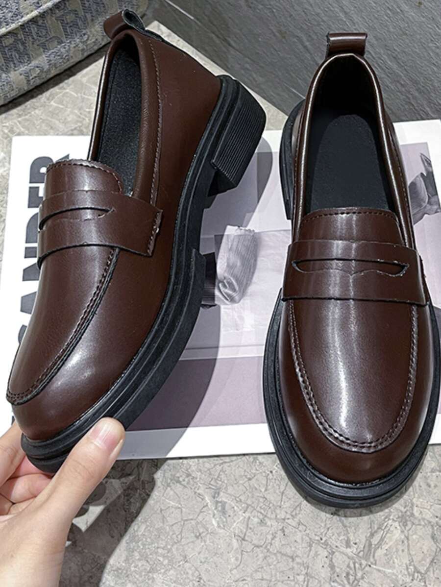 女士新款圓頭低幫平底休閑鞋,棕色英式懶人鞋適用於春秋季節