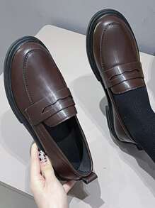 女士新款圓頭低幫平底休閑鞋,棕色英式懶人鞋適用於春秋季節